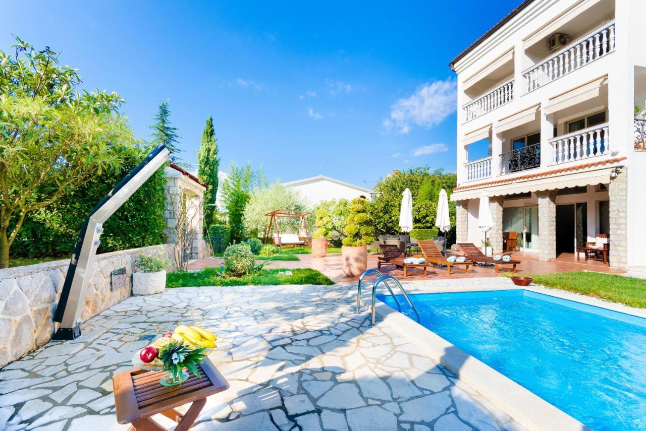 Apartments Sinisa Malinska Exterior foto